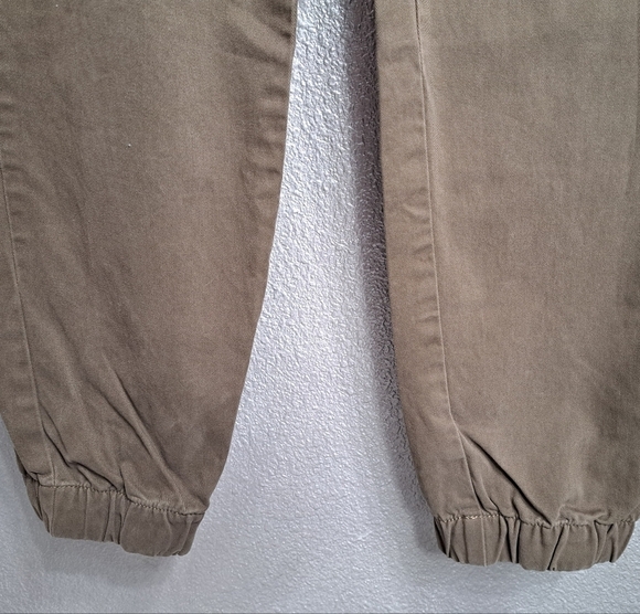 Divided Olive Jogger Pants Size 4 - Picture 4 of 8